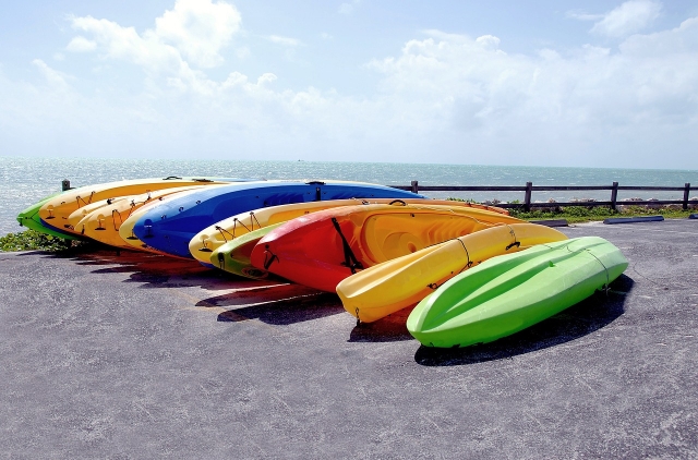  The canoes are ready 